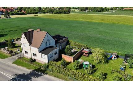Modernisiertes Haus in ruhiger Lage (Hinweis der Energieausweis wurde vor der Modernisierung erstellt) - Döhren