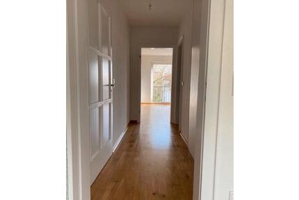 Wohnung in Duisburg - Balkon, Keller, Einbauküche & Top Lage