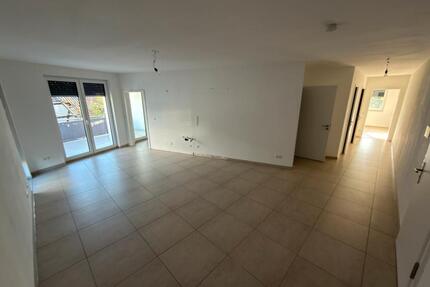 Neubau 3 Zimmer Wohnung in Sinziger Stadtmitte mit Aufzug