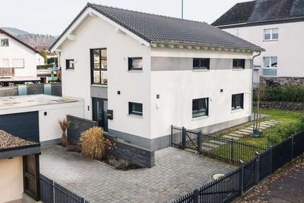Haus zum Kaufen in Neuwied 679.000,00 € 156 m²