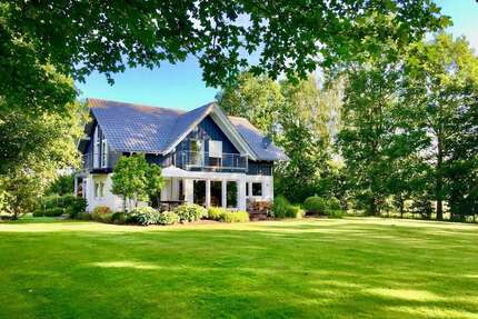 Haus zum Kaufen in Fredersdorf 875.000,00 € 207.79 m²