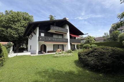 Charmante 2-Zi-Wohnung mit großem Sonnenbalkon und schönem Bergblick - Garmisch-Partenkirchen