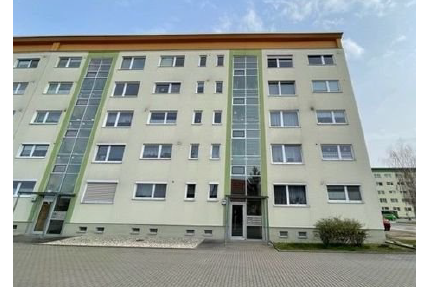 Wohnung zum Kaufen in Zeitz 76.000,00 € 76 m²