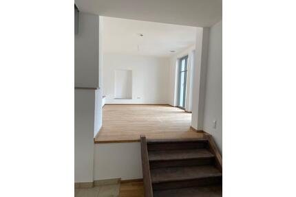 Schöne Erdgeschosswohnung, 3,5-Zimmer, Erstbezug - Nördlingen