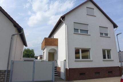 Mehrgenerationenhaus mit Platz, Potenzial & Grundstück - Alsbach-Hähnlein / Hähnlein