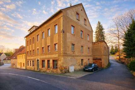 Haus zum Kaufen in Löbau 24.999,00 € 330 m²