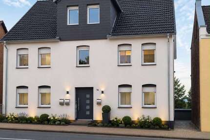 Haus zum Kaufen in Obernkirchen 480.000,00 € 372 m²