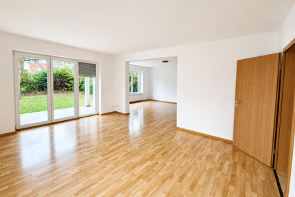 Haus zum Mieten in Oberursel 2.900,00 € 212 m²