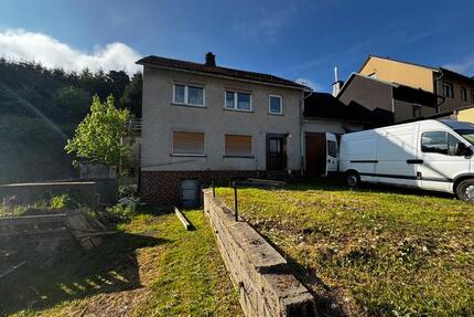 Mehrfamilienhaus in Tschirn zum Verkauf