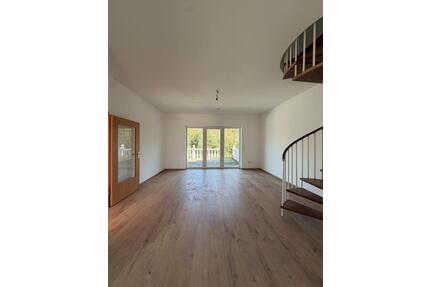 Charmante 2-Zimmer-Maisonettewohnung mit Terrasse - Gladenbach