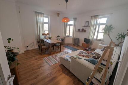 Großes, helles Zimmer in berufstätigen 2er-WG mit Stellplatz - Stuttgart Stuttgart-Nord