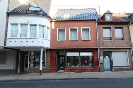 Haus zum Kaufen in Geilenkirchen 199.000,00 € 142.57 m²