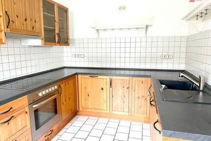Moderne 3-Raum-Wohnung mit Einbauküche und Garage in schöner Ortslage von Schlettau!