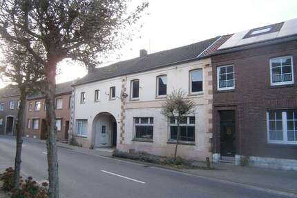 Haus zum Kaufen in Selfkant - Saeffelen 105.000,00 € 155 m²