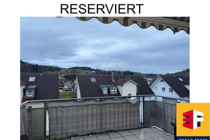 RESERVIERT: Zentral in Oberkirch. 3-Zi. Whg. mit Balkon u. TG-Stellplatz im Mehrfam. Whs. Baujahr 2003 mit Aufzug