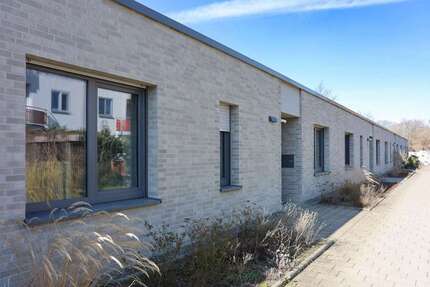 Haus zum Mieten in Hannover 2.200,00 € 127 m²