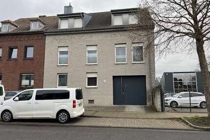 Haus zum Kaufen in Baesweiler 699.000,00 € 334 m²