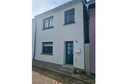 biete schönes Haus in der Altstadt von Barth