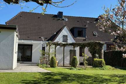 Haus zum Kaufen in Neustadt in Holstein 386.000,00 € 135 m²