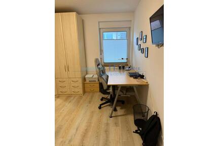 M 612 - Gemütliches WG-Zimmer im Obergeschoss eines ruhigen Mehrfamilienhauses in zentrumsnaher Lage in Lingen! - Lingen (Ems) Damaschke