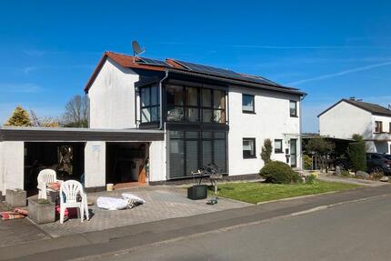 2 Familienhaus - 395.000,00&nbsp;EUR Kaufpreis, ca.&nbsp; 240,00&nbsp;m&sup2; in Neustadt (Hessen) (PLZ: 35279)