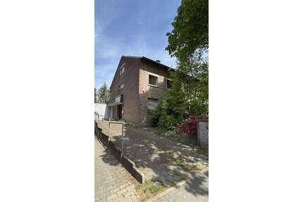Haus zum Kaufen in Essen 595.000,00 € 213.29 m²