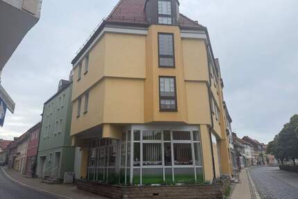 Großzügige Zwei-Raum- Wohnung im Stadtkern zum Sofortbezug! - Bad Langensalza