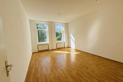 Charmante Altbauwohnung mit Balkon zum ruhigen Innenhof nahe S-Bhf Adlershof! - Berlin