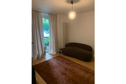 Biete Wohnung 01.06-01.11 - 950,00&nbsp;EUR Kaltmiete, ca.&nbsp; 42,00&nbsp;m&sup2; in Köln (PLZ: 50937) Lindenthal