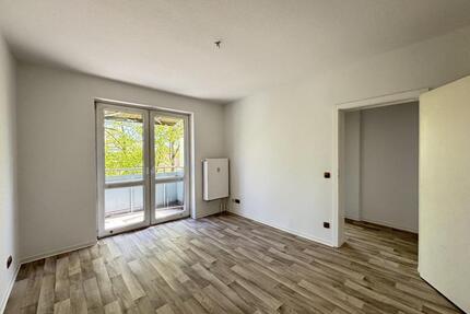 2-Raum-Wohnung mit Balkon in der Innenstadt - Frankfurt (Oder)