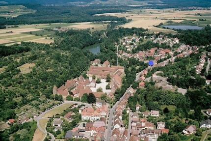 In Maulbronn stehen 2 Wohnunen als 