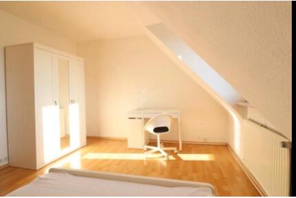 1 Zimmer in einer 3er WG - ab dem 01.04.26 in Zuffenhausen - Stuttgart