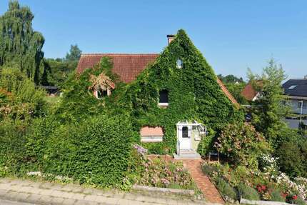 Haus zum Kaufen in Bielefeld 371.200,00 € 217.42 m²