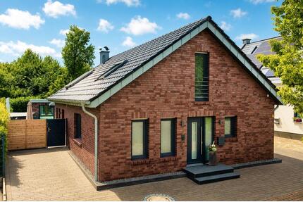 Exklusives Einfamilienhaus mit Pool, Poolhaus, Klimaanlage, Kamin - Olfen