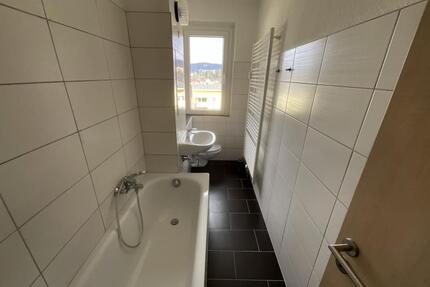 Sanierte 3-Raum-Wohnung im ruhiger Lage - Suhl