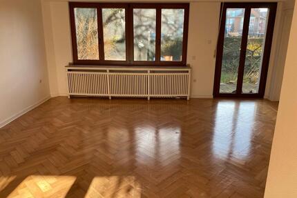 1 Raum-Wohnung mit Terrasse in GV, auch als Büro geeignet - Grevenbroich