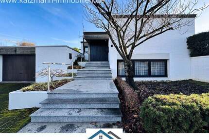 Exklusives Wohnerlebnis - Außergewöhnlicher Architektenbungalow in Top-Lage - Erftstadt Liblar