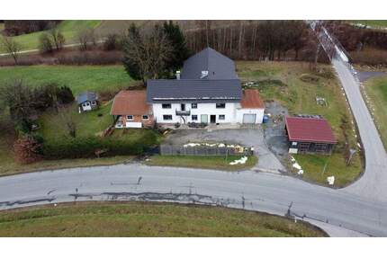 Charmantes Sacherl (Bj. 1921) mit großem Grundstück und Nebengebäuden in Außenlage von Röhrnbach