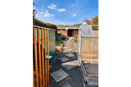 Pachtgarten mit Holzlaube nahe der Werra (Creuzburg) - Eisenach