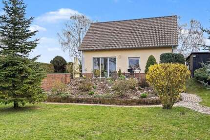 Haus zum Kaufen in Bernburg 223.453,00 € 90.61 m²