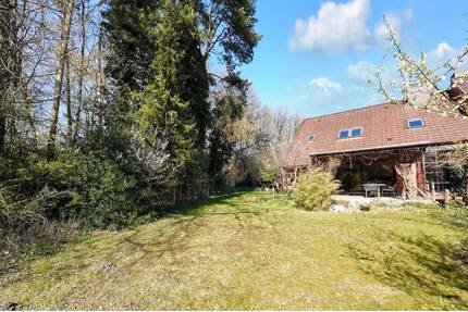 Mehr Platz als üblich: Endreihenhaus mit beeindruckendem ca. 1.207 m² Grundstück! - Buchholz