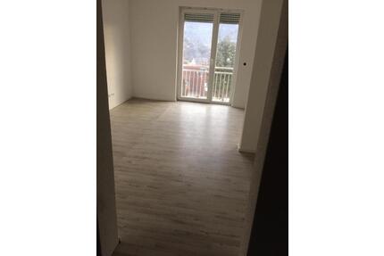 4,5 Zimmerwohnung zu vermieten - 1.100,00&nbsp;EUR Kaltmiete, ca.&nbsp; 100,00&nbsp;m&sup2; in Murrhardt (PLZ: 71540)