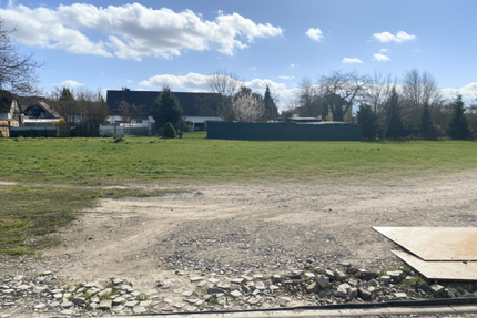 Grundstück zu verkaufen in Elstertrebnitz 121.800,00 € 870 m²