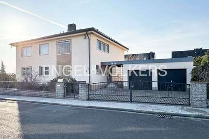 Haus zum Kaufen in Karben 990.000,00 € 201 m²