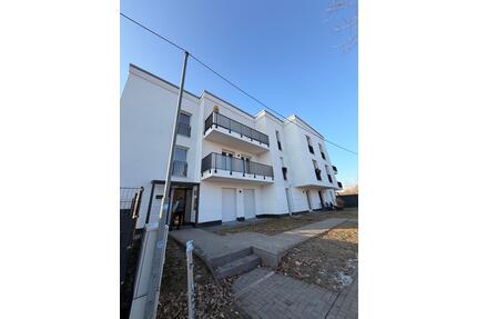 Moderne 2-Zimmer-Wohnung mit zwei Terrassen und 12 Monaten mietfreiem Stellplatz - Glienicke/Nordbahn