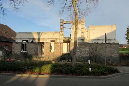 Haus zum Kaufen in Kranenburg 73.800,00 € 142 m²