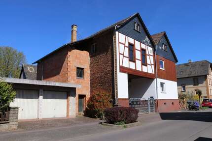 Haus zum Kaufen in Fernwald 369.000,00 € 144 m²