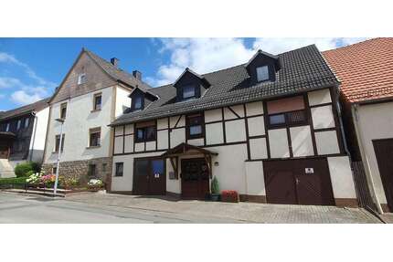 Haus zum Kaufen in Waldeck 325.000,00 € 290 m²