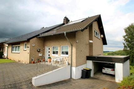 Haus mit Einliegerwohnung - 540.000,00&nbsp;EUR Kaufpreis, ca.&nbsp; 195,00&nbsp;m&sup2; in Königswinter (PLZ: 53639)