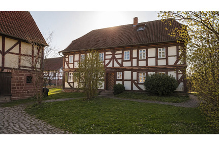 Ehemaliges Pfarrhaus im Denkmalschutz - ein Zuhause mit besonderer Geschichte in Wehrda zu vermieten - Haunetal